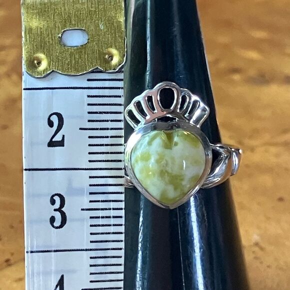 Natural Connemara Marble Sterling Silver Claddagh Ring Size 6 - Picture 7 of 9